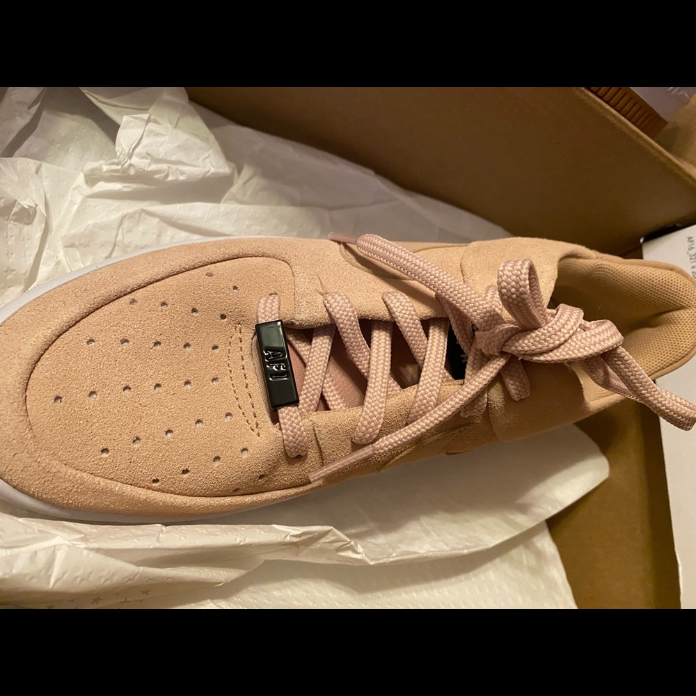 Nike Air Force 1  sage low